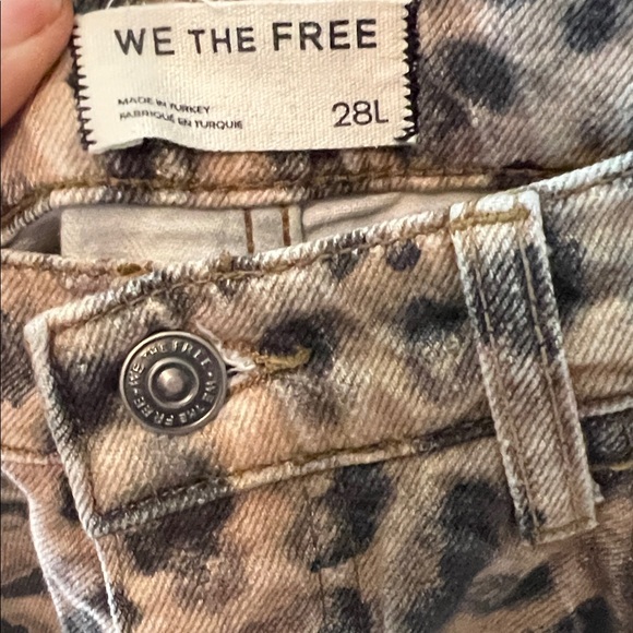 28 LONG We The Free People Good Luck Printed Barrel Jeans Cheetah Leopard Animal - Picture 13 of 13